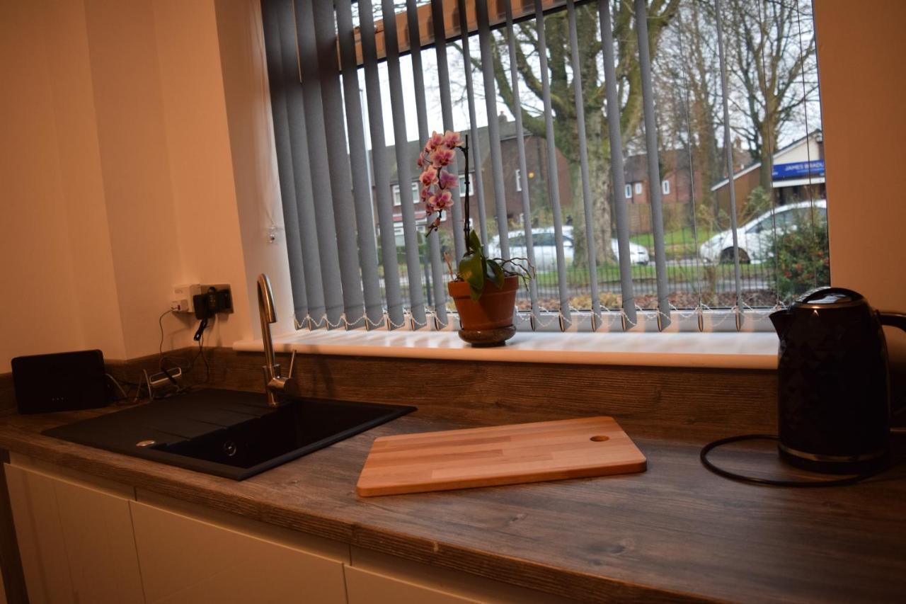 Airport Padzzz Appartement Wythenshawe Buitenkant foto