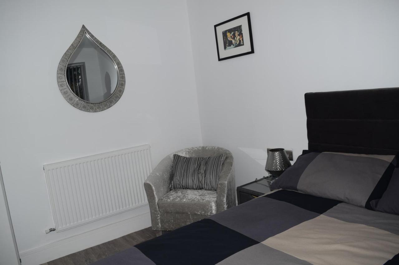 Airport Padzzz Appartement Wythenshawe Buitenkant foto