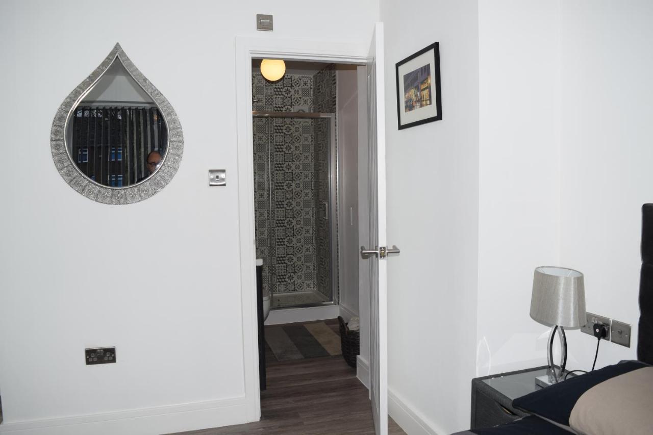 Airport Padzzz Appartement Wythenshawe Buitenkant foto
